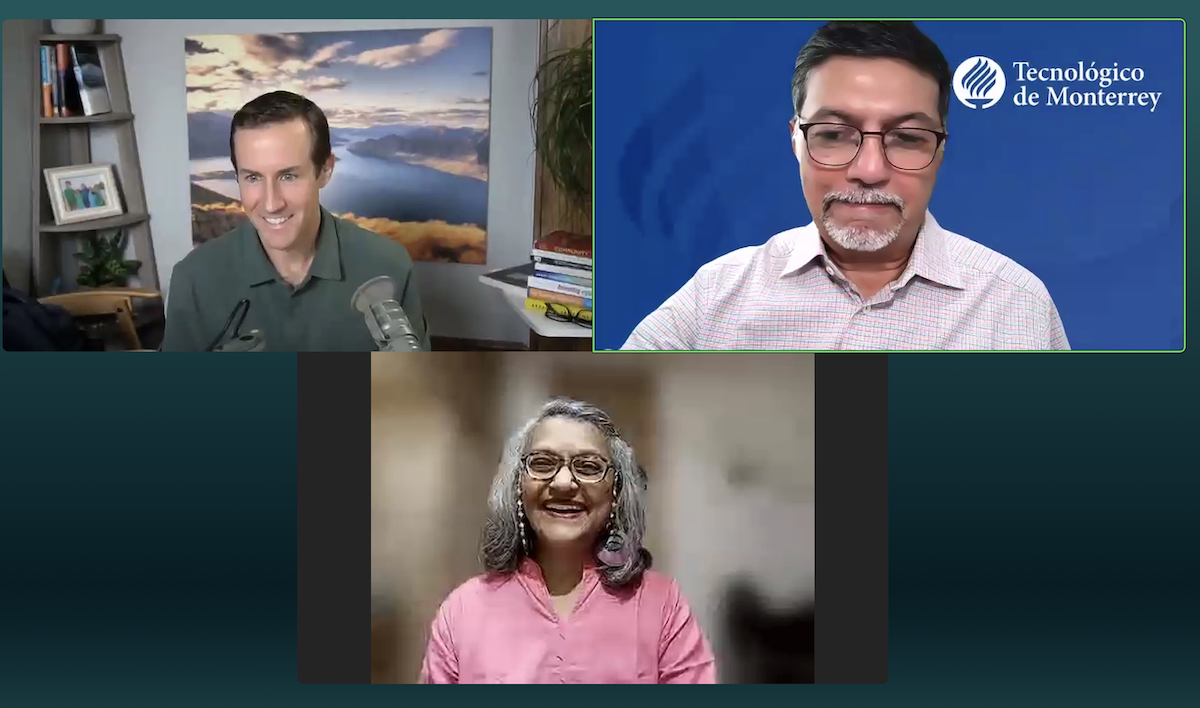 Screenshot of a video call with two men and one woman. The man on the top left has a microphone, the man on the top right has glasses and a Tecnológico de Monterrey logo, and the woman at the bottom is smiling.